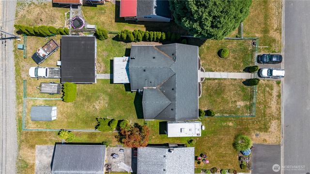 456 E Street, Blaine, WA 98230