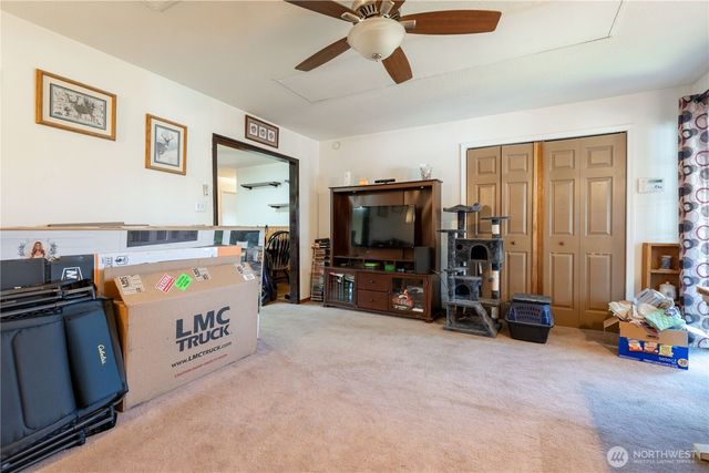 456 E Street, Blaine, WA 98230