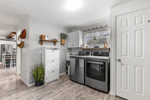 251 Hillary Lane, Penfield, NY 14526