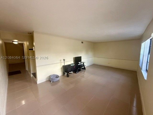 12 Meacham Ln 12, Tamarac, FL 33319