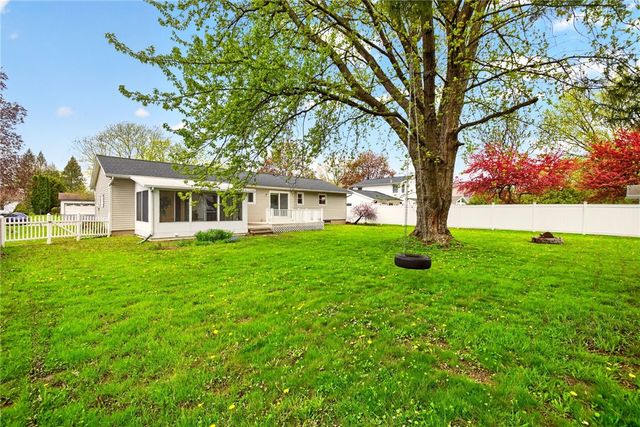 98 Kinmont Drive, Greece, NY 14612