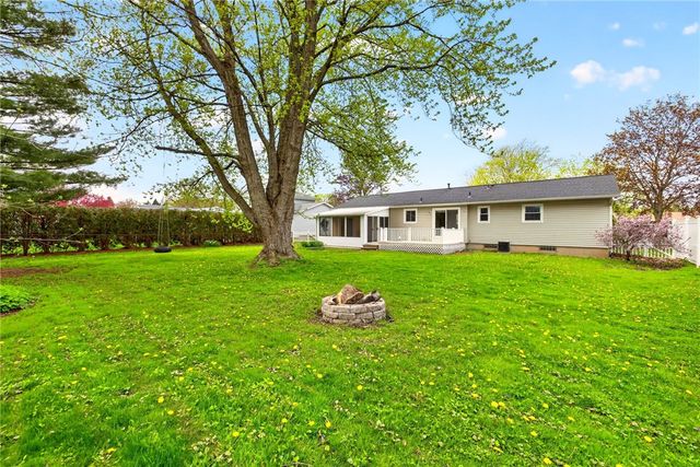 98 Kinmont Drive, Greece, NY 14612