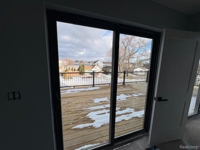 2431 Armour St, Port Huron, MI 48060