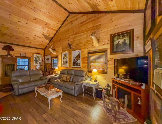 38134 SW Forest Road 123, Bristol, FL 32321