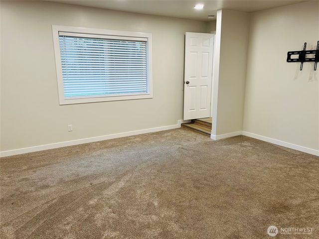 21901 SE 288th Street, Black Diamond, WA 98010