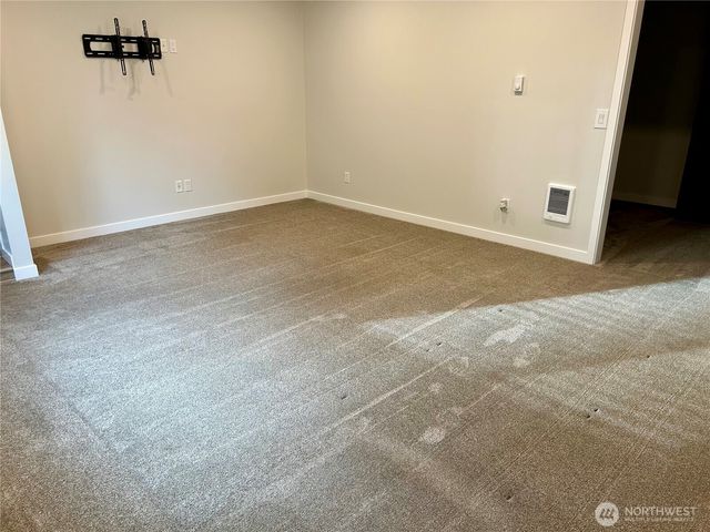 21901 SE 288th Street, Black Diamond, WA 98010