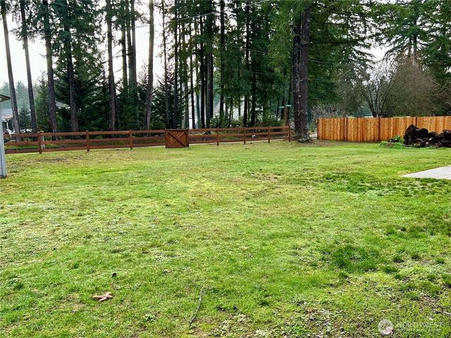 21901 SE 288th Street, Black Diamond, WA 98010
