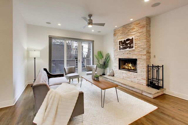 3407 N Bell Avenue B, Chicago, IL 60618
