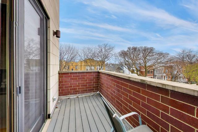 3407 N Bell Avenue B, Chicago, IL 60618