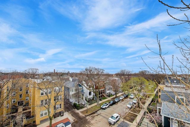 3407 N Bell Avenue B, Chicago, IL 60618