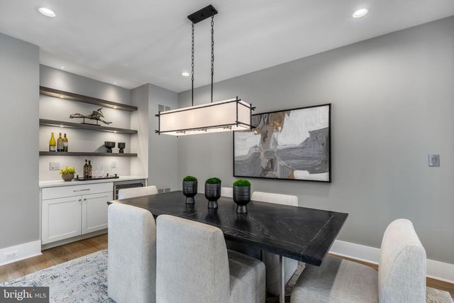 5206 12TH ST N, Arlington, VA 22205