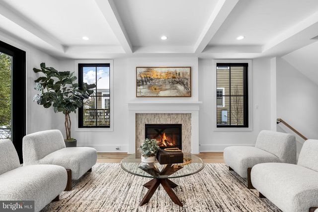 5206 12TH ST N, Arlington, VA 22205