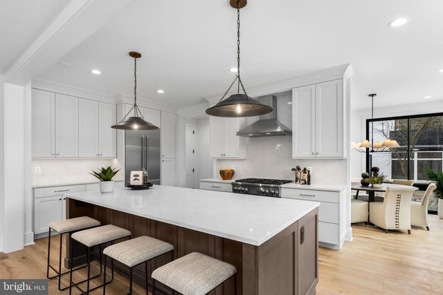 5206 12TH ST N, Arlington, VA 22205