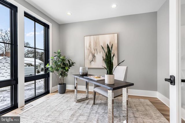 5206 12TH ST N, Arlington, VA 22205