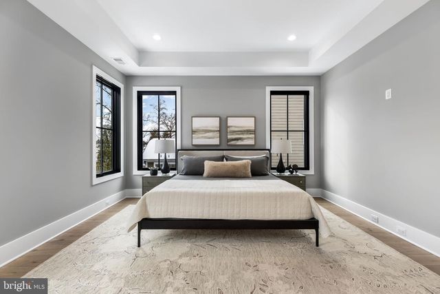 5206 12TH ST N, Arlington, VA 22205