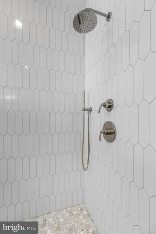 5206 12TH ST N, Arlington, VA 22205