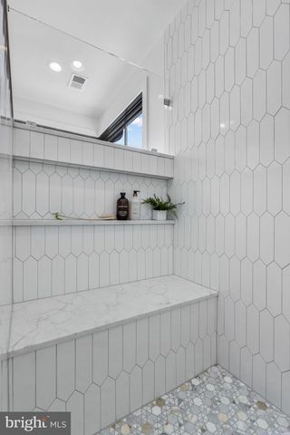 5206 12TH ST N, Arlington, VA 22205