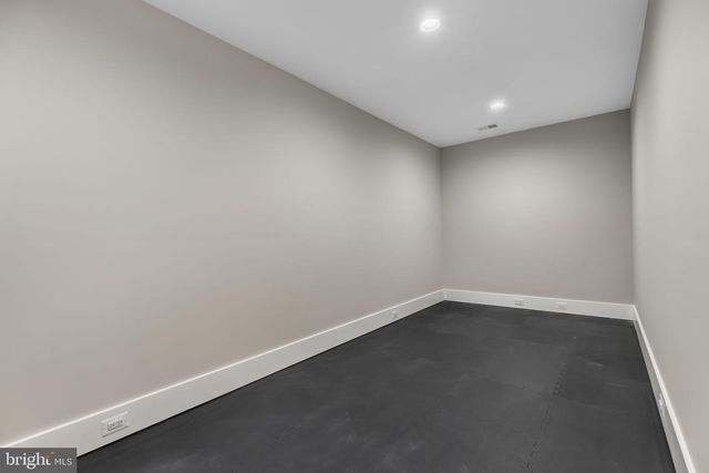 5206 12TH ST N, Arlington, VA 22205