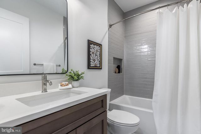 5206 12TH ST N, Arlington, VA 22205