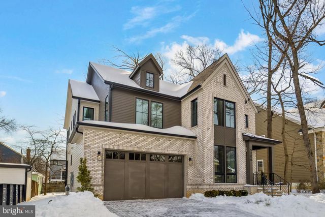 5206 12TH ST N, Arlington, VA 22205