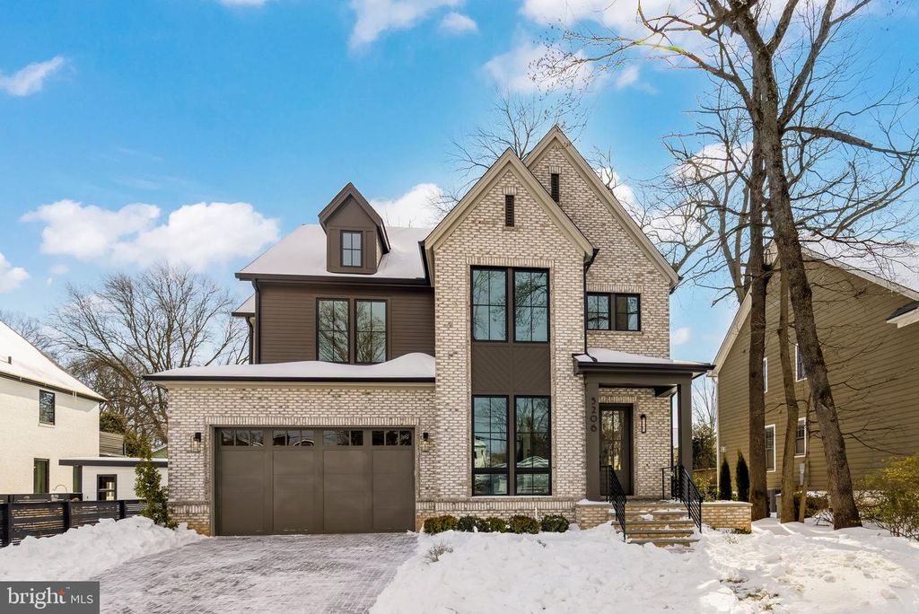 5206 12TH ST N, Arlington, VA 22205