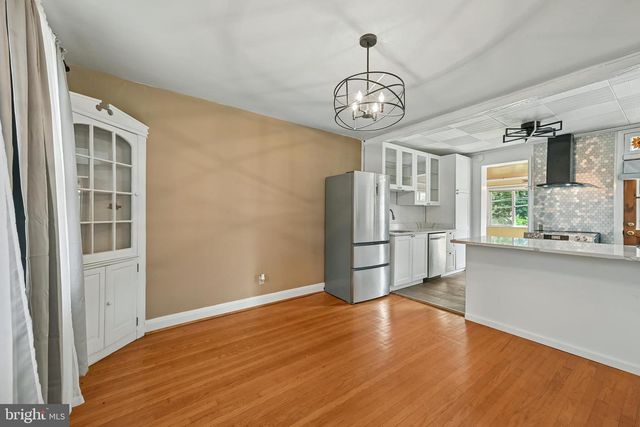 5811 EDMONDSON AVE, Catonsville, MD 21228
