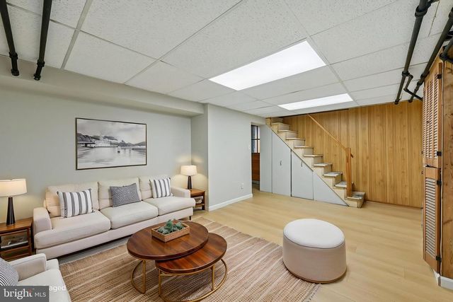 5811 EDMONDSON AVE, Catonsville, MD 21228