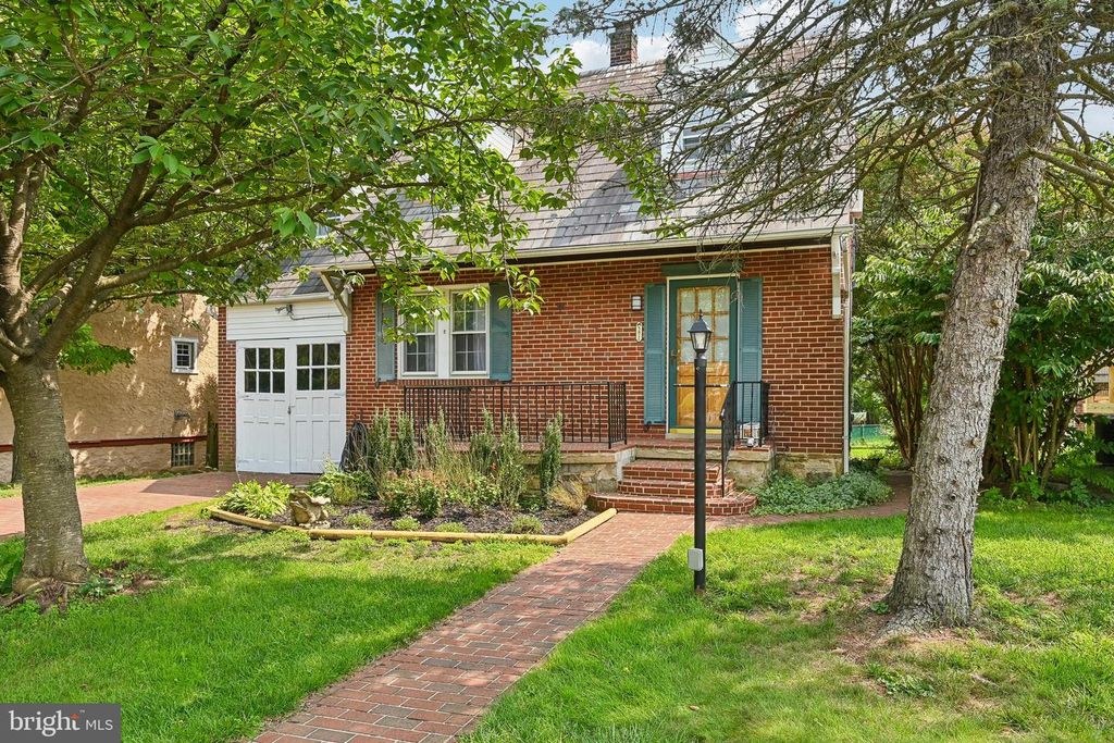 5811 EDMONDSON AVE, Catonsville, MD 21228