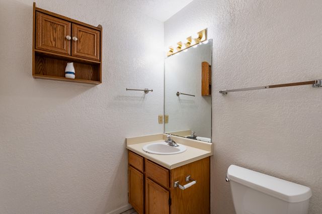 2900 Vista Del Rey NE UNIT 25B, Albuquerque, NM 87112