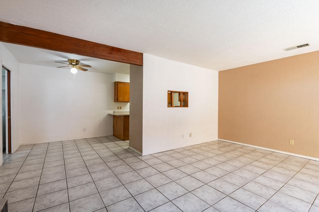 2900 Vista Del Rey NE UNIT 25B, Albuquerque, NM 87112