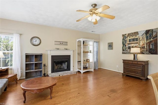 3025 Crossings DR, Chesapeake, VA 23321
