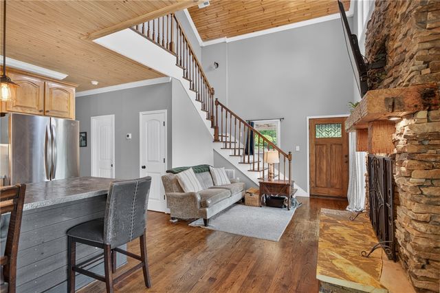 125 Chauga Shoals Drive, Westminster, SC 29693