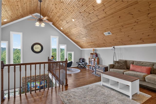 125 Chauga Shoals Drive, Westminster, SC 29693