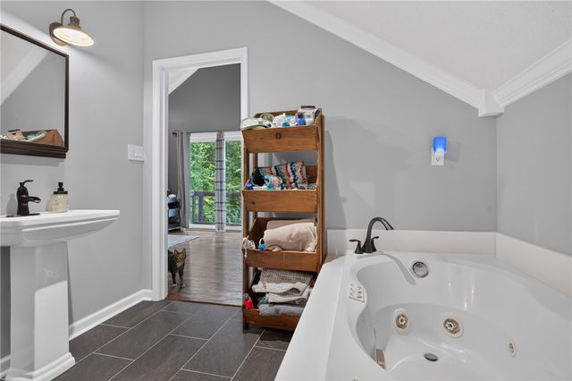 125 Chauga Shoals Drive, Westminster, SC 29693