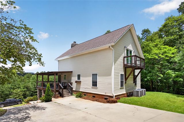 125 Chauga Shoals Drive, Westminster, SC 29693
