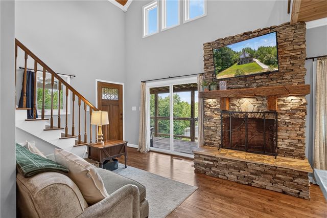 125 Chauga Shoals Drive, Westminster, SC 29693
