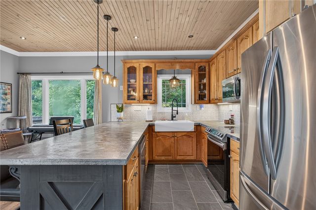 125 Chauga Shoals Drive, Westminster, SC 29693