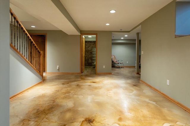 33497 Cobalt Circle NW, Cambridge, MN 55008
