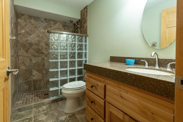 33497 Cobalt Circle NW, Cambridge, MN 55008