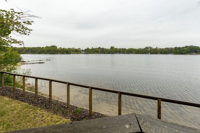 33497 Cobalt Circle NW, Cambridge, MN 55008