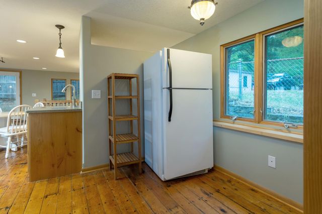 33497 Cobalt Circle NW, Cambridge, MN 55008