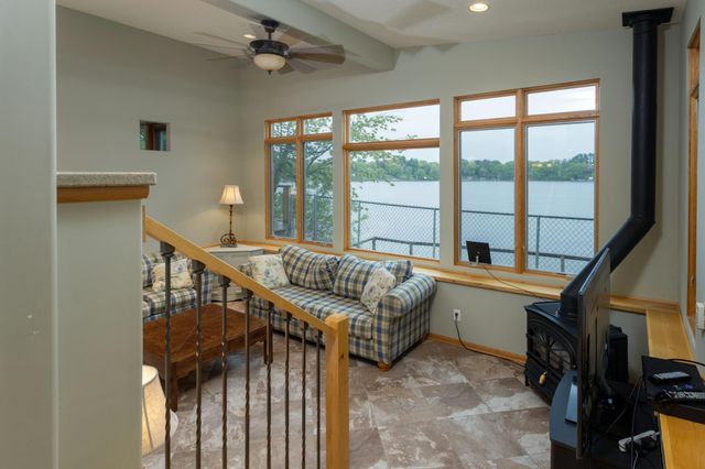 33497 Cobalt Circle NW, Cambridge, MN 55008