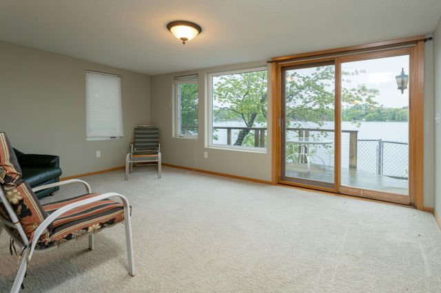 33497 Cobalt Circle NW, Cambridge, MN 55008