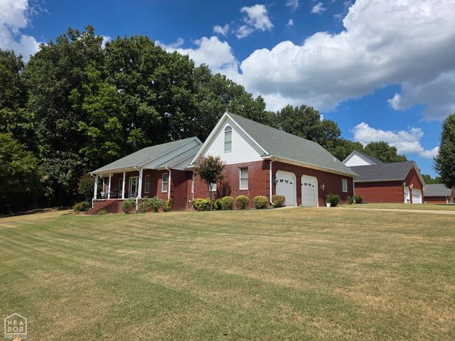 2301 Country Club Road, Paragould, AR 72450