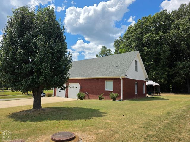 2301 Country Club Road, Paragould, AR 72450