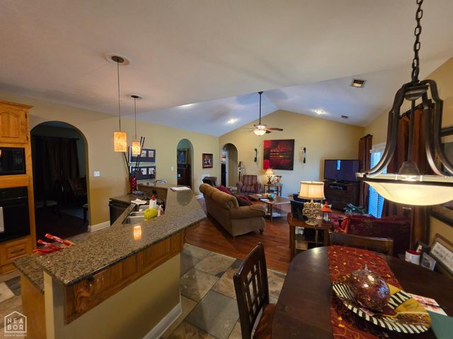 2301 Country Club Road, Paragould, AR 72450