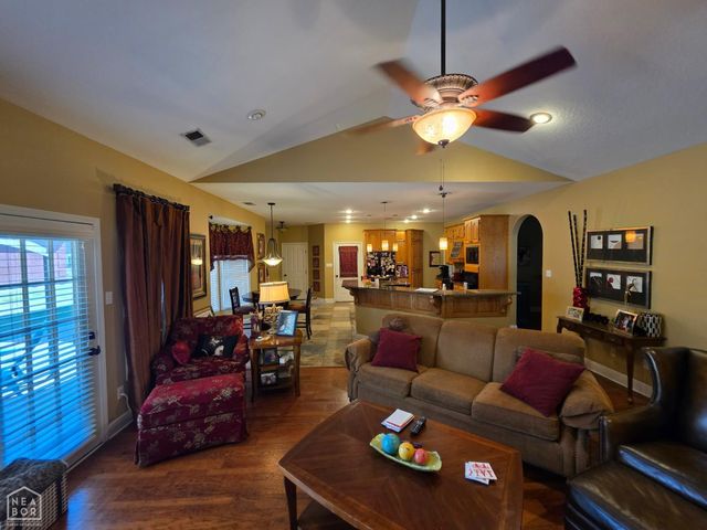 2301 Country Club Road, Paragould, AR 72450