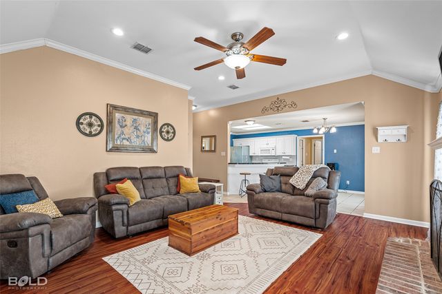 2103 Sandhurst Street, Bossier City, LA 71111