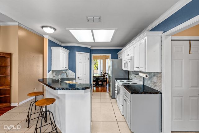 2103 Sandhurst Street, Bossier City, LA 71111