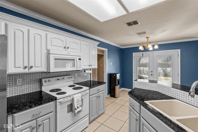 2103 Sandhurst Street, Bossier City, LA 71111